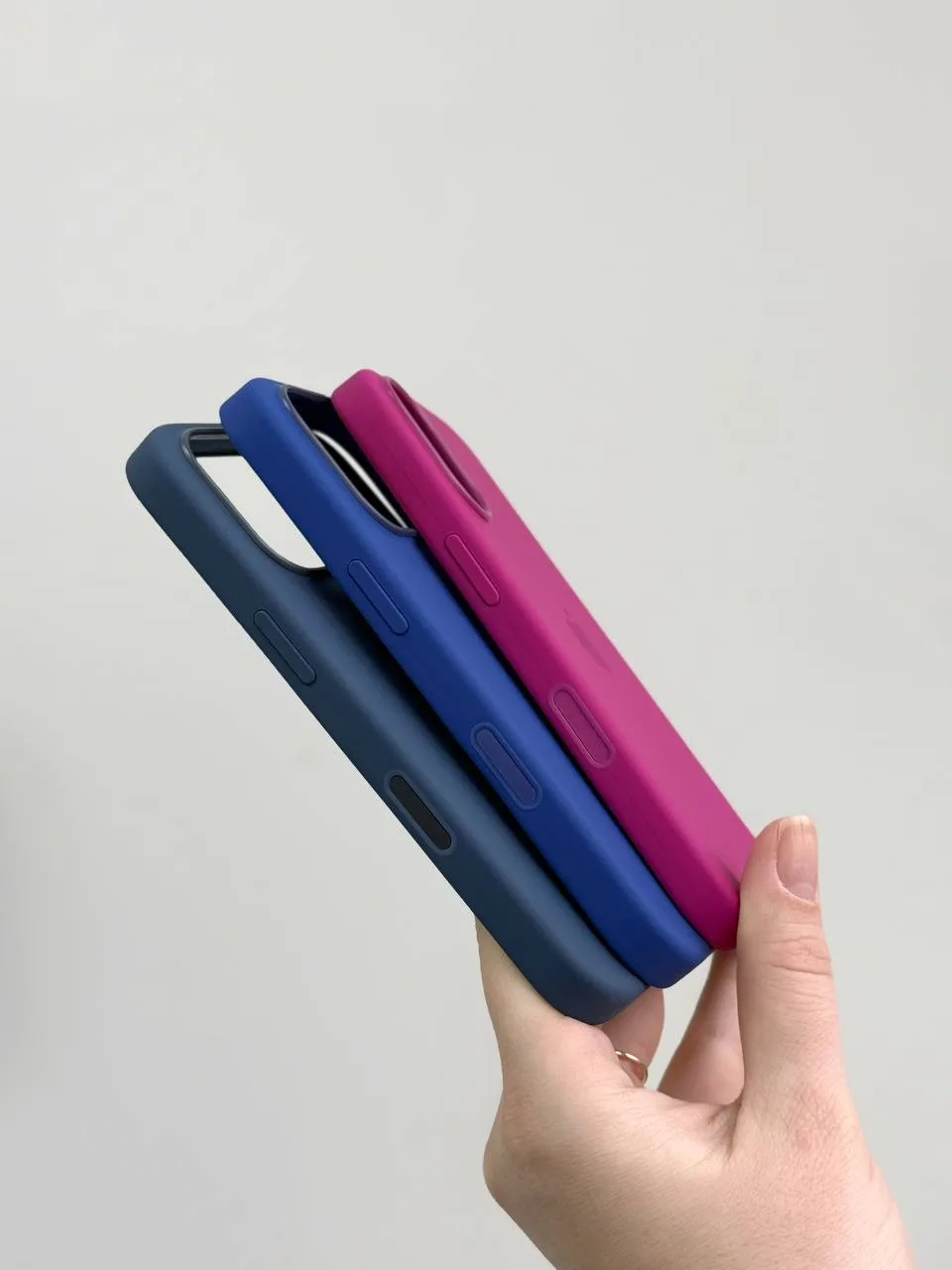 Чохол силіконовий Silicone case with MagSafe 1:1 for iPhone 16 Pro Max - Зображення 3