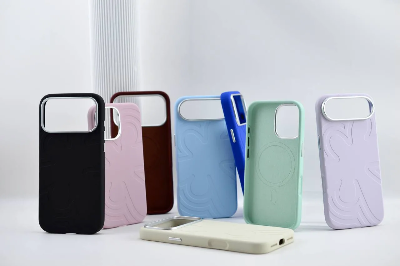Чохол силіконовий Flower Liquid Silicone Case with MagSafe для iPhone 17 Pro Max - Зображення 4