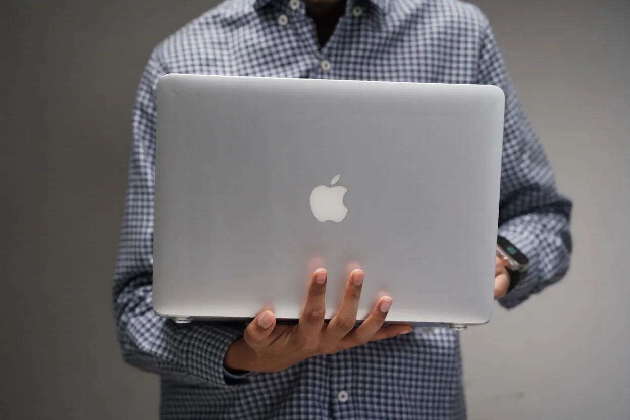 Накладка глянцева Hard Shell Crystal Case для MacBook Pro 14.2" M1 / M2 / M3 /M4 (A2442 / A2779 / A2992 /A2918 / A3112 / A3185 /A3401) (2021–2024) Clear | Прозора - Зображення 4