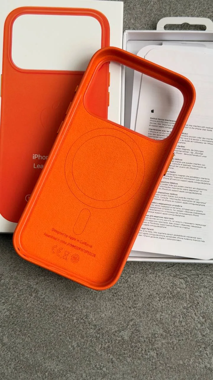 Чохол шкіряний Leather case with MagSafe for iPhone 17 Pro 1:1 - Зображення 3